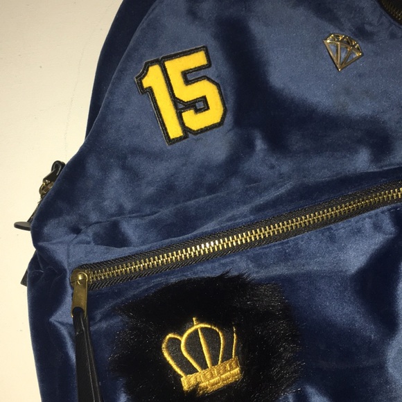 Blue backpack - Picture 3 of 5